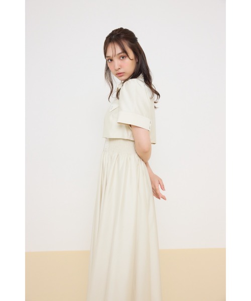 バストディティールフレアワンピース 春服 夏服（シャツワンピース