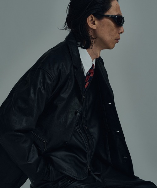 CCU (シーシーユー)の「TAILORED JKT3B(テーラードジャケット・メンズ・ブラック・2/1)」の2枚目の写真