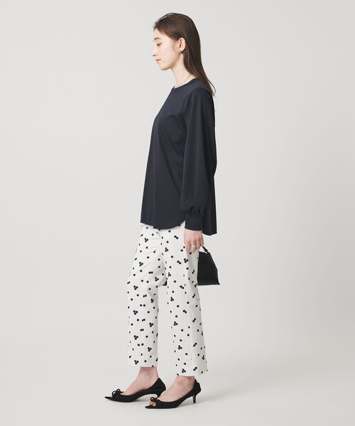 UNITED ARROWS(ユナイテッドアローズ)の「ポンチ ロングスリーブ カットソー(Tシャツ/カットソー・レディース・ネイビー/ホワイト/ブラック・FREE)」の6枚目の写真