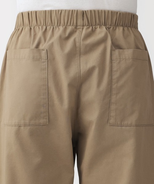 無印良品（ムジルシリョウヒン）の「紳士　洗いざらしコットンイージーパンツ（その他パンツ・メンズ・スモーキーグリーン系/ブラック/グレー/アイボリー・S/M/L/XL）」の16枚目の写真