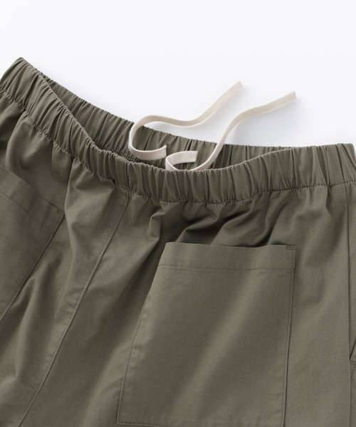 無印良品（ムジルシリョウヒン）の「紳士　洗いざらしコットンイージーパンツ（その他パンツ・メンズ・スモーキーグリーン系/ブラック/グレー/アイボリー・S/M/L/XL）」の11枚目の写真