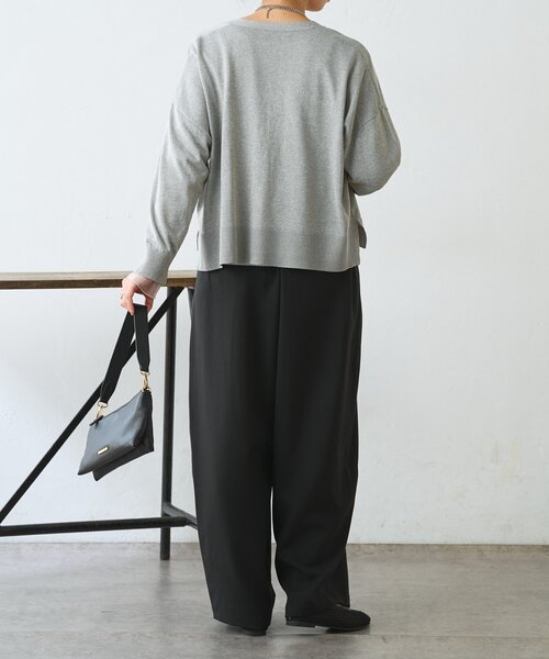 Jena espace merveilleux（ジェナ　エスパスメルヴェイユ）の「【体系カバー◎】シェルボタンカーディガン（カーディガン/ボレロ・レディース・ベージュ/ライトグレー・FREE）」の6枚目の写真