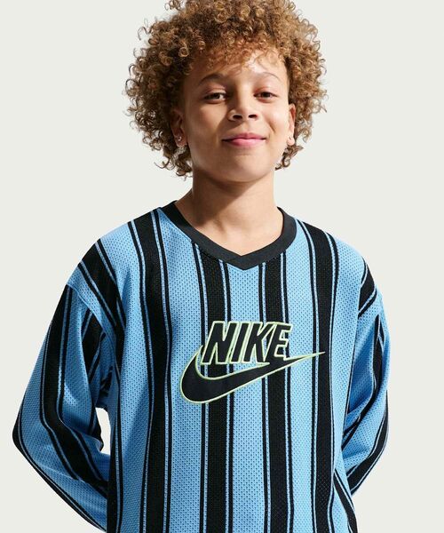 NIKE（ナイキ）の「ナイキ スポーツウェア コレクション ジュニア ロングスリーブ メッシュ ジャージー / Nike Sportswear Collection Big Kids' Long-Sleeve Mesh Jersey IF2304-412 University Blue（ジャージ・キッズ・ブルー・130/140/150/160）」の2枚目の写真