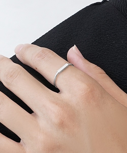 MinoriTY(マイノリティ)の「【MinoriTY select】ステップノットリング 指輪 メンズ ウィメンズ ユニセックス(リング・メンズ・シルバー・L/M/S/XS)」の2枚目の写真