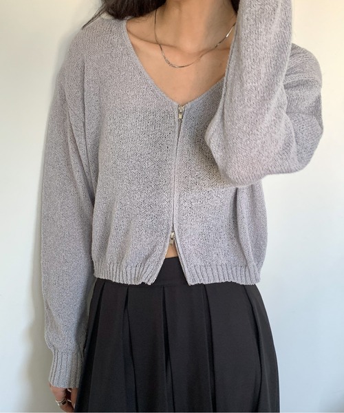 Siel(シエル)の「ジップシアーカーディガン 冬服(カーディガン/ボレロ・レディース・グレー/ホワイト/ライトブルー/ブラック・FREE)」の10枚目の写真