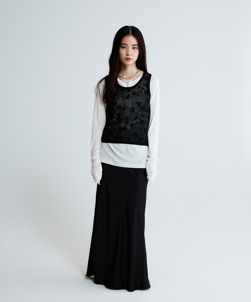 JEANASIS（ジーナシス）の「フラワーパターンニットタンク/663964（ベスト・レディース・ブラック/ホワイト・FREE）」の3枚目の写真