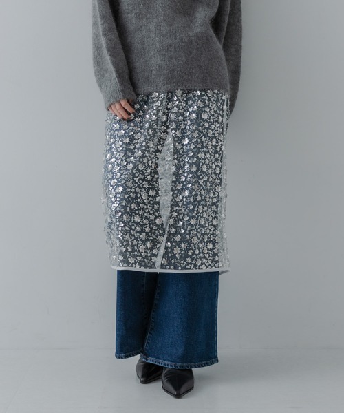 URBAN RESEARCH（アーバンリサーチ）の「スパンコールチュールレイヤードスカート（スカート・レディース・オフホワイト・FREE）」の2枚目の写真