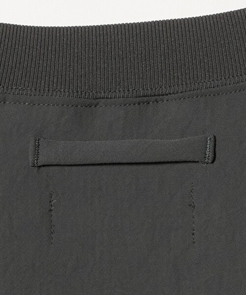 UNITED ARROWS & SONS by DAISUKE OBANA（ユナイテッドアローズアンドサンズバイダイスケオバナ）の「＜D.O UNITED ARROWS BY DAISUKE OBANA＞Ⅰ COL SETIN/LS CREW 26SS/ロングスリーブTシャツ（Tシャツ/カットソー・メンズ・グレー系・S/L/XL/M）」の13枚目の写真