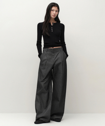 MUSINSA STANDARD WOMAN（ムシンサスタンダードウーマン）の「ウィメンズストライプツーピンタックエクストラワイドパンツ[ブラック]（その他パンツ）」