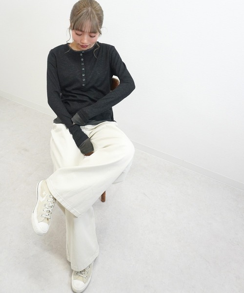 gossara(ゴサラ)の「【1枚持っておきたい】パワーネットレイヤードヘンリープルオーバー(Tシャツ/カットソー・レディース・Off White/ブラック・FREE)」の8枚目の写真