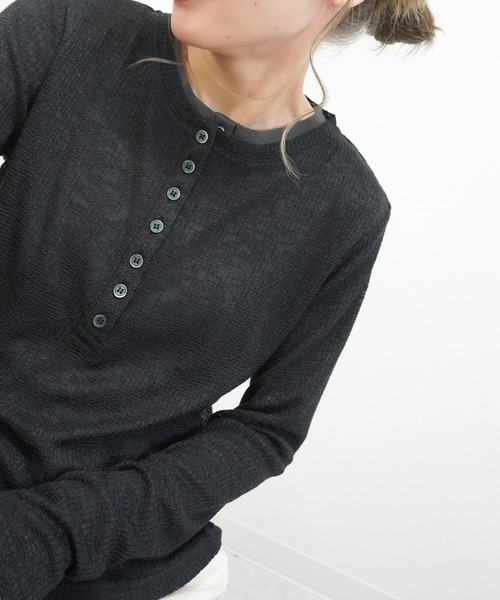 gossara(ゴサラ)の「【1枚持っておきたい】パワーネットレイヤードヘンリープルオーバー(Tシャツ/カットソー・レディース・Off White/ブラック・FREE)」の12枚目の写真