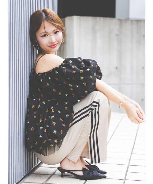 adidas Originals(アディダスオリジナルス)の「【adidas Originals for LITTLE UNION TOKYO】KE6679 FIREBIRD TRACK PANTS ファイヤーバード トラックパンツ(その他パンツ・レディース・ベージュ・XS/S/M/L/XL/XXL)」の3枚目の写真