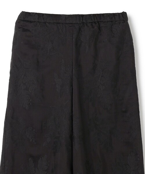 UNFILO(アンフィーロ)の「【ウエストゴム】ボタニカル エンブロイダリー パンツ(その他パンツ・レディース・ブラック系/アイボリー系・X-SMALL/MEDIUM/LARGE/SMALL)」の20枚目の写真