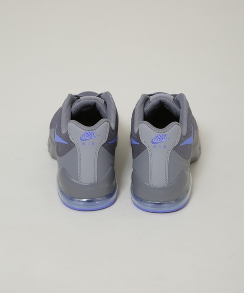 NIKE(ナイキ)の「NIKE/ナイキ エア マックス インビガー(スニーカー・メンズ・グレー・26/27/28)」の21枚目の写真