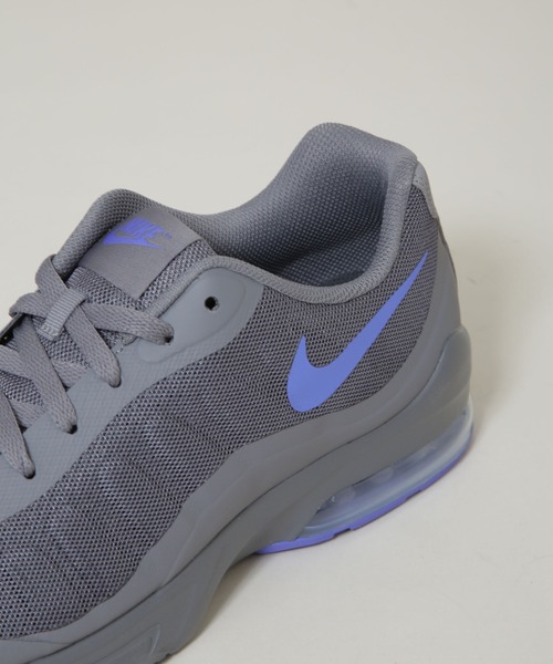 NIKE(ナイキ)の「NIKE/ナイキ エア マックス インビガー(スニーカー・メンズ・グレー・26/27/28)」の3枚目の写真