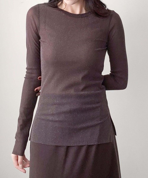 LOWO(ロワ)の「素材◎高見えラメシアートップス 長袖 インナー シースルー(Tシャツ/カットソー・レディース・アイボリー/ホワイト/ブラウン/チャコールグレー/ブラック・M/L)」の5枚目の写真