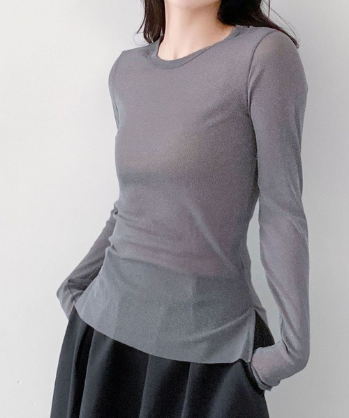 LOWO(ロワ)の「素材◎高見えラメシアートップス 長袖 インナー シースルー(Tシャツ/カットソー・レディース・アイボリー/ホワイト/ブラウン/チャコールグレー/ブラック・M/L)」の1枚目の写真