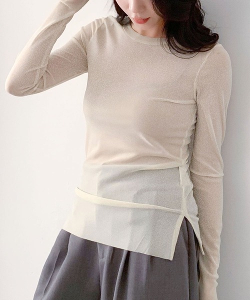 LOWO(ロワ)の「素材◎高見えラメシアートップス 長袖 インナー シースルー(Tシャツ/カットソー・レディース・アイボリー/ホワイト/ブラウン/チャコールグレー/ブラック・M/L)」の17枚目の写真