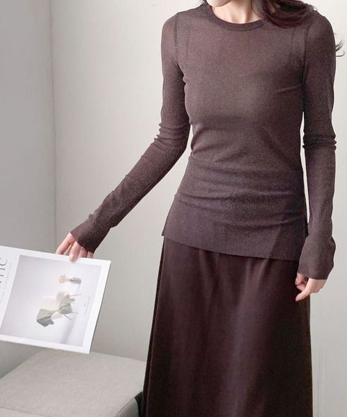 LOWO(ロワ)の「素材◎高見えラメシアートップス 長袖 インナー シースルー(Tシャツ/カットソー・レディース・アイボリー/ホワイト/ブラウン/チャコールグレー/ブラック・M/L)」の12枚目の写真