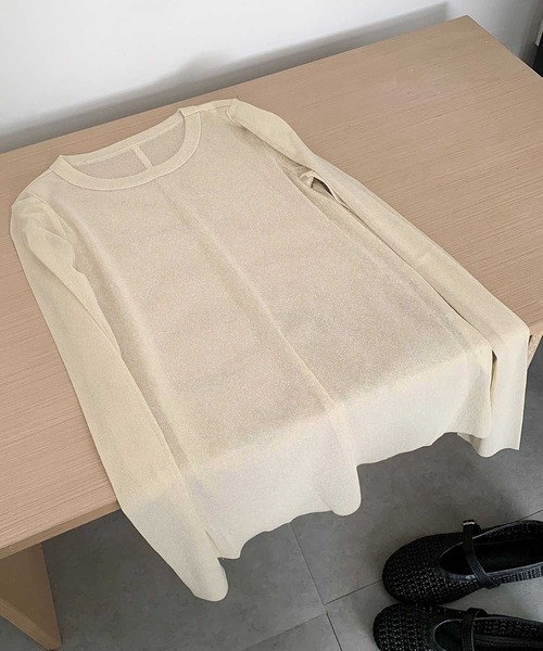 LOWO(ロワ)の「素材◎高見えラメシアートップス 長袖 インナー シースルー(Tシャツ/カットソー・レディース・アイボリー/ホワイト/ブラウン/チャコールグレー/ブラック・M/L)」の9枚目の写真