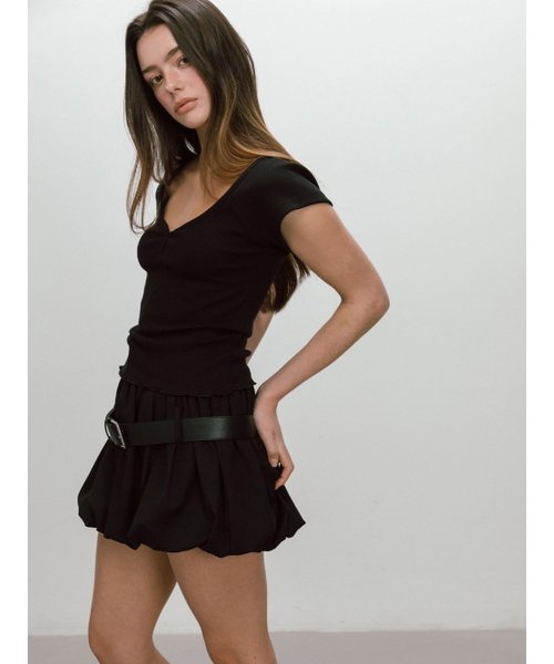 MOIFAIRE（モイフェア）の「BELTED BALLOON SKIRT / BLACK（スカート・レディース・ブラック・OS）」の3枚目の写真