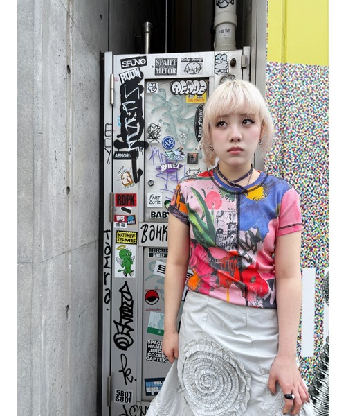 Desigual(デシグアル)の「フラワーコラージュラメジャージーTシャツ(Tシャツ/カットソー・レディース・レッド・M/L/XL/XS/S)」の5枚目の写真