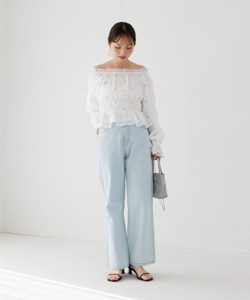 flower（フラワー）の「シャイニーフラワーブラウス（シャツ/ブラウス・レディース・ブルー/ホワイト・FREE）」の3枚目の写真