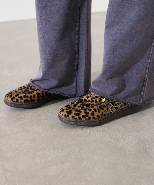 FRAMeWORK(フレームワーク)の「ADIDAS/アディダス HANDBALL SPEZIAL LOAFER レオパード(スニーカー・レディース・キャメル・25cm/24.5cm/24cm/23.5cm/23cm)」の4枚目の写真