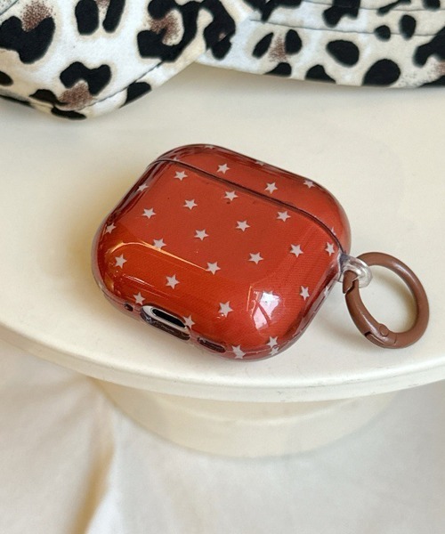 Fun & Daily(ファンアンドデイリー)の「Small Star AirPods Case / エアポッズ4 プロ3(ヘッドフォン/イヤホン・レディース・クリア/レッド・B/A)」の8枚目の写真