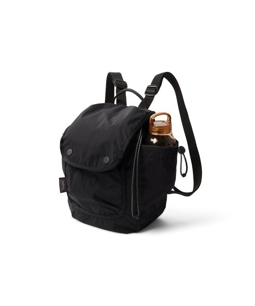 Bellroy(ベルロイ)の「Bellroy-バックパック/ミニバッグ Cinch Minipack(バックパック/リュック・メンズ・ブラック・ONE SIZE)」の13枚目の写真