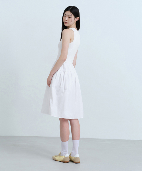MUSINSA STANDARD WOMAN（ムシンサスタンダードウーマン）の「ウィメンズタンクトップコンビドレス[ホワイト]（ワンピース・レディース・その他・X-SMALL/SMALL/MEDIUM/LARGE）」の3枚目の写真