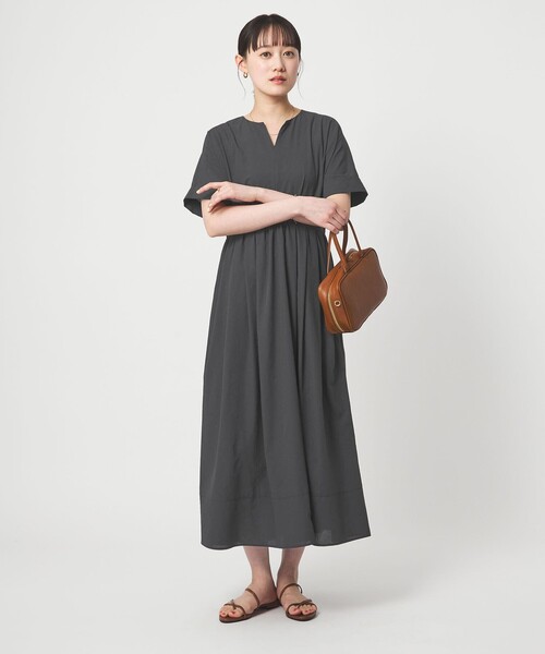 green label relaxing(グリーンレーベルリラクシング)の「Breeze Cool ワンピース マシンウォッシャブル 通気性 UVカット(ワンピース・レディース・ダークグレー/ベージュ/ネイビー・38/36)」の21枚目の写真