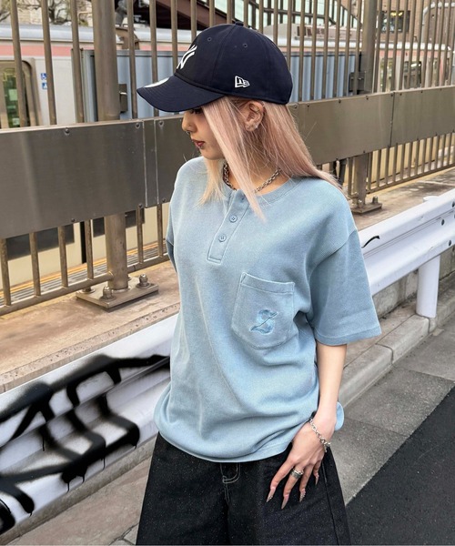 sedacle(セダクル)の「加工針抜きヘンリートップス(Tシャツ/カットソー・メンズ・チャコールグレー/ライトブルー・SMALL/LARGE/MEDIUM)」の15枚目の写真