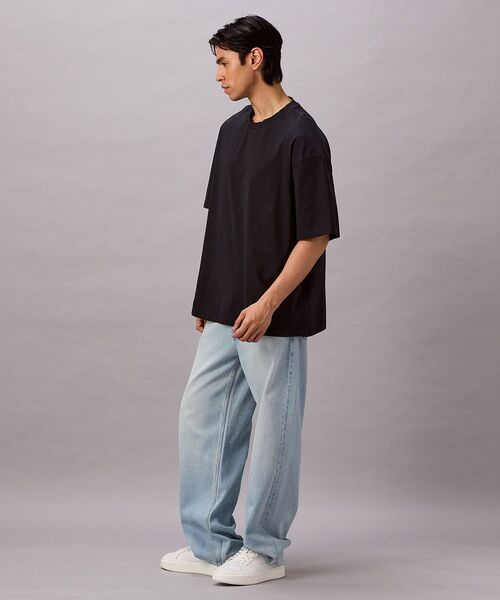 Calvin Klein(カルバン・クライン)の「リラックスピグメントダイTシャツ(Tシャツ/カットソー・メンズ・ダークブルー/オフホワイト/ブラック・S/M/L/XL)」の11枚目の写真