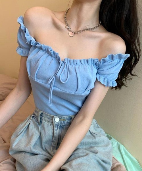 SallyLunn(サリーラン)の「【2WAYで楽しめる】デコルテフリルシャーリングトップス(Tシャツ/カットソー・レディース・ホワイト/ブラック/ピンク/ブルー・FREE)」の10枚目の写真