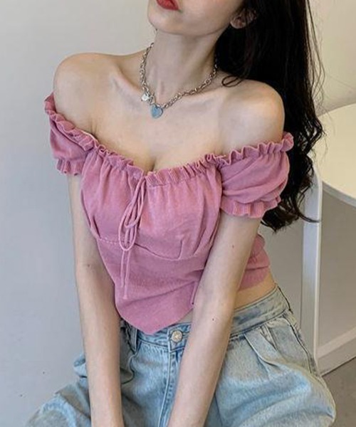 SallyLunn(サリーラン)の「【2WAYで楽しめる】デコルテフリルシャーリングトップス(Tシャツ/カットソー・レディース・ホワイト/ブラック/ピンク/ブルー・FREE)」の12枚目の写真
