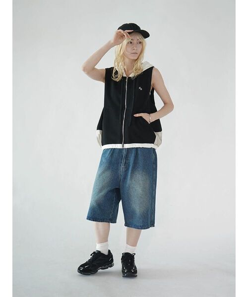 :ETHROF（イーサオブ）の「SLEEVELESS ZIP-UP HOODIE（ベスト・レディース・ブラック/ライトグレー・MEDIUM）」の7枚目の写真
