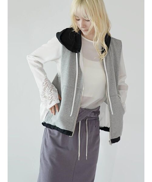 :ETHROF（イーサオブ）の「SLEEVELESS ZIP-UP HOODIE（ベスト・レディース・ブラック/ライトグレー・MEDIUM）」の6枚目の写真