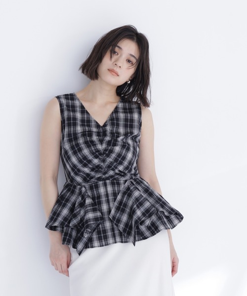 NATURAL BEAUTY BASIC(ナチュラルビューティーベーシック)の「チェックペプラムブラウス(シャツ/ブラウス・レディース・パープル系その他/ホワイト系その他/ブラック系その他2・フリ-)」の3枚目の写真