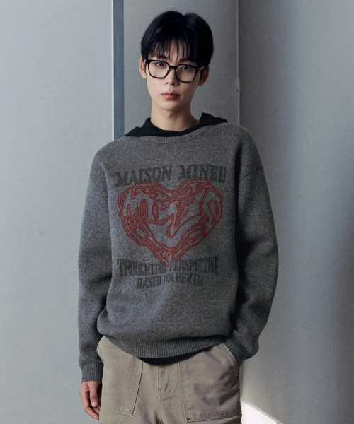 MAISON MINED（メゾンミネド）の「DOODLE HEART KNIT CHARCOAL（ニット/セーター・メンズ・その他・SMALL/MEDIUM/LARGE）」の5枚目の写真