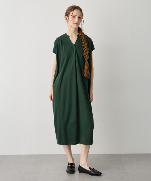 LE SOUK HOLIDAY（ルスークホリデー）の「スキッパーネックコクーンワンピース【接触冷感・吸水速乾】（ワンピース・レディース・チャコールグレー/グリーン/ブラック・M/L）」の6枚目の写真