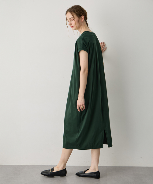 LE SOUK HOLIDAY（ルスークホリデー）の「スキッパーネックコクーンワンピース【接触冷感・吸水速乾】（ワンピース・レディース・チャコールグレー/グリーン/ブラック・M/L）」の10枚目の写真