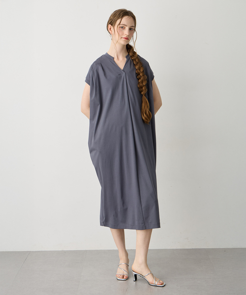 LE SOUK HOLIDAY（ルスークホリデー）の「スキッパーネックコクーンワンピース【接触冷感・吸水速乾】（ワンピース・レディース・チャコールグレー/グリーン/ブラック・M/L）」の15枚目の写真