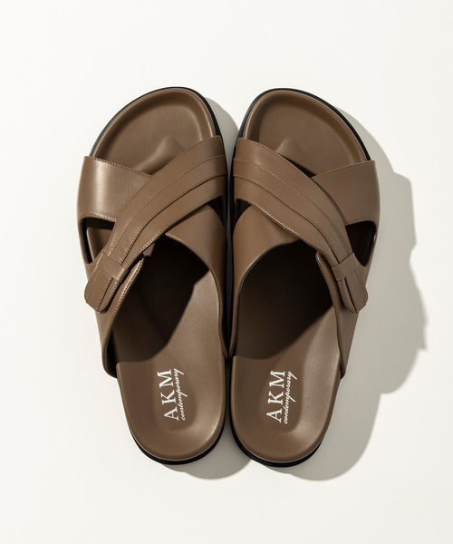 AKM Contemporary(エイケイエムコンテンポラリー)の「【WEB・直営店限定】AKM Contemporary(エイケイエムコンテンポラリー)フルグレインレザー 本革クロスストラップサンダル(サンダル・メンズ・ブラウン/ブラック・28/27/26/25)」の5枚目の写真