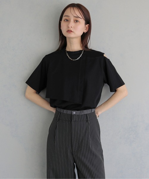 &g'aime(アンジェム)の「【&g'aime 】ケープレイヤードトップス Cape Layered Top(Tシャツ/カットソー・レディース・ブラック/オフホワイト・FREE)」の2枚目の写真