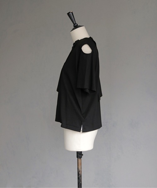 &g'aime(アンジェム)の「【&g'aime 】ケープレイヤードトップス Cape Layered Top(Tシャツ/カットソー・レディース・ブラック/オフホワイト・FREE)」の21枚目の写真