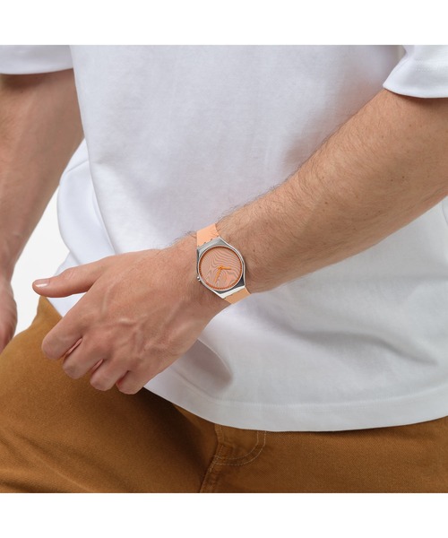 SWATCH(スウォッチ)の「IRIDESCENTLY BLUE/PEACH(アナログ腕時計・レディース・オレンジ/ブルー・FREE)」の13枚目の写真