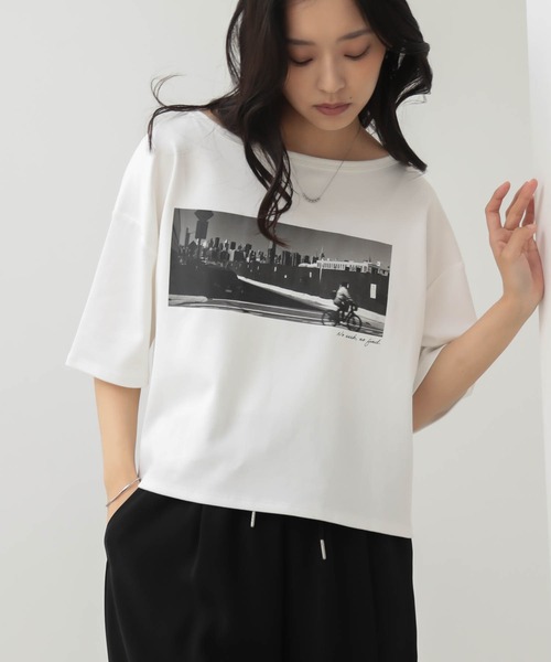 for/c(フォーシー)の「ショート丈フォトプリントTシャツ【サスティナブル】(Tシャツ/カットソー・レディース・チャコールグレー/オフホワイト・L/M)」の15枚目の写真