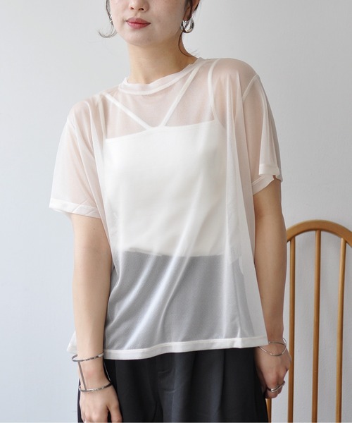 Meli rich(メリーリッチ)の「サイドスリットシアーTシャツ(Tシャツ/カットソー・レディース・オフホワイト/ブラック/ベージュ・FREE)」の8枚目の写真