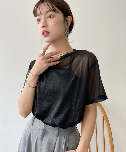 Meli rich(メリーリッチ)の「サイドスリットシアーTシャツ(Tシャツ/カットソー・レディース・オフホワイト/ブラック/ベージュ・FREE)」の21枚目の写真